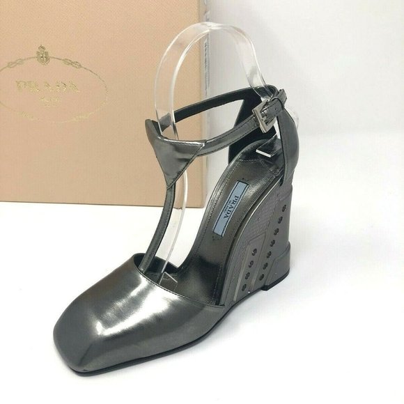New PRADA Silver Heels Size 8.5